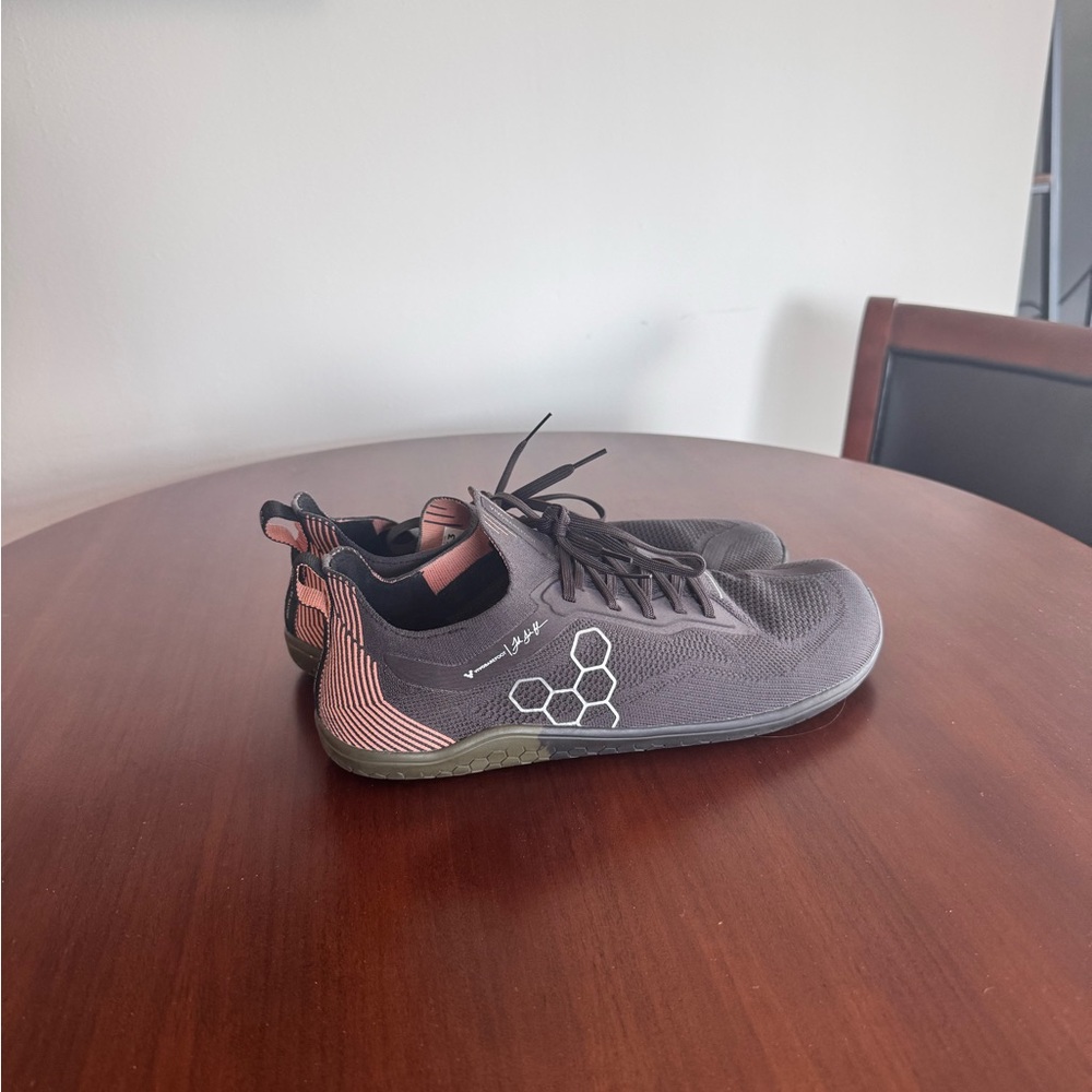 Vivo barefoot Kids Sneakers - Black and Pink